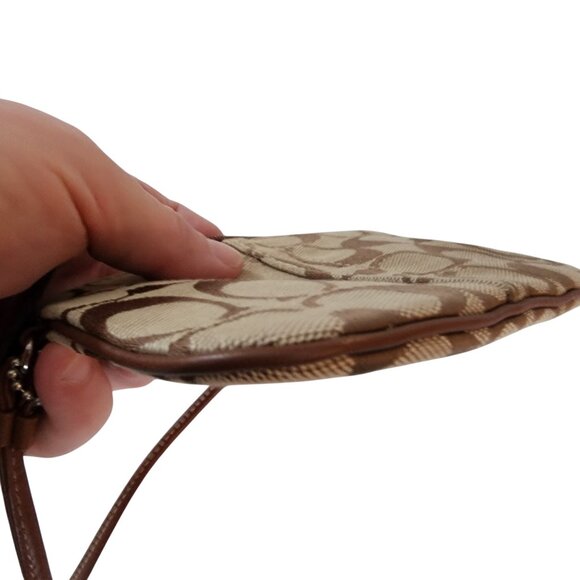 Coach Signature Wristlet Pouch Bag Brown & Beige - Picture 5 of 6